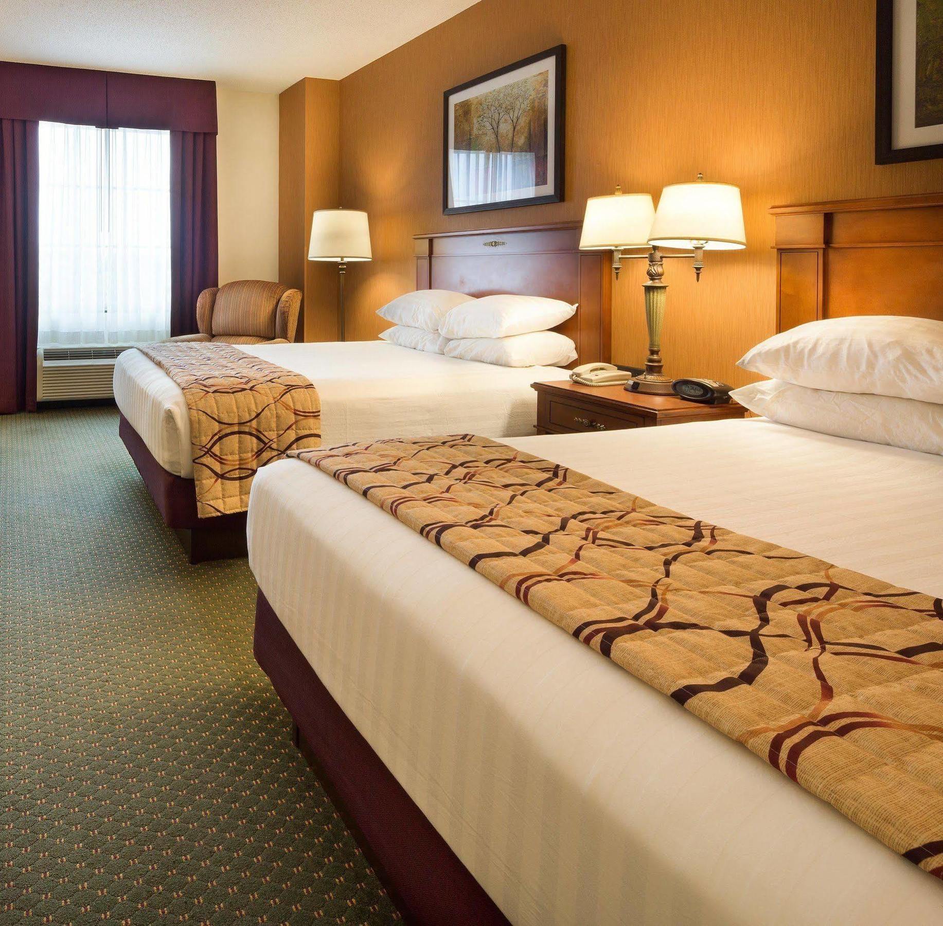 Drury & Hotel 3*